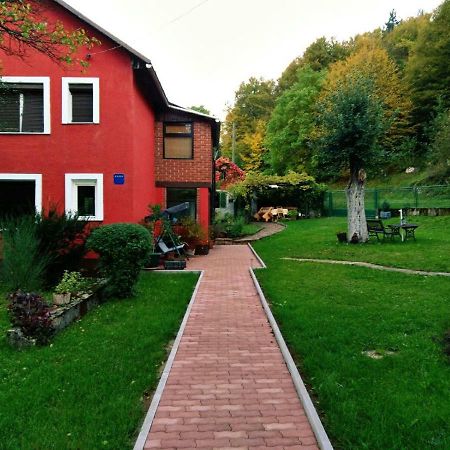 Holiday Home Modric Оточац Экстерьер фото